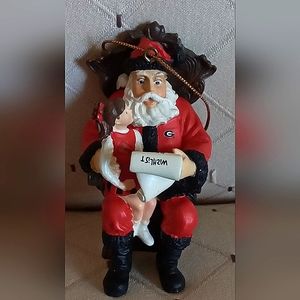 COLLEGIATE COLLECTIBLE,